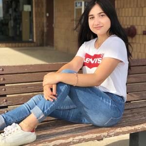 Meet your Posher, Mariam